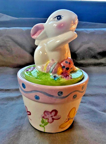 Vtg ceramic white - ceramic, easter