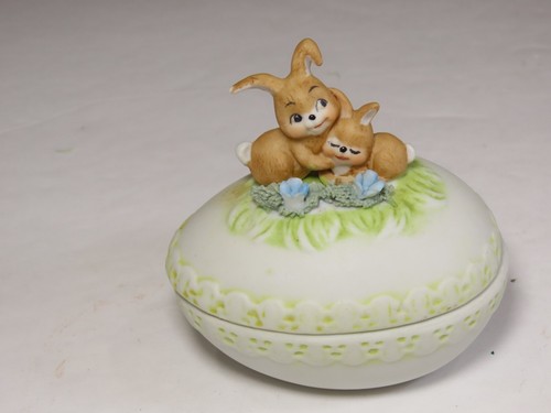 Porcelain bunny easter - porcelain,